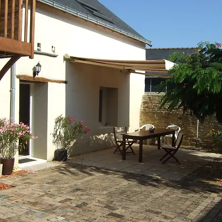 Les Escargots Bed & Breakfast Vauchretien